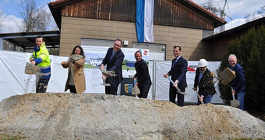 Auftakt zum Kläranlagen-Bau Auftakt zum Kläranlagen-Bau